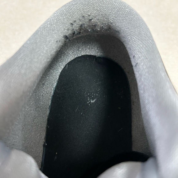 Nike Air Jordan One Low. Sz Yth 7. Womens 8.5. Black and white with gray swoosh. - Picture 6 of 10